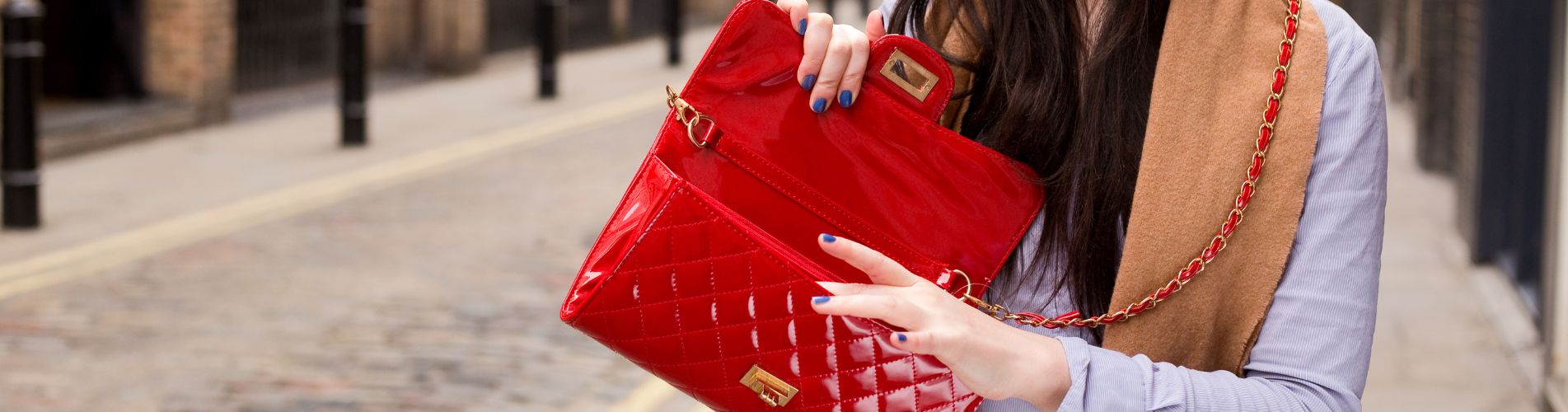 The Ultimate Guide to Luxury Beaded Handbags: Adding Sparkle to Every Celebration